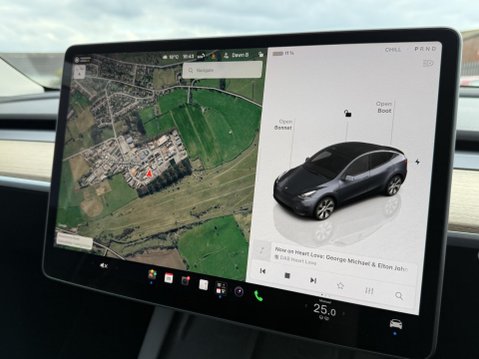 Tesla Model Y (Dual Motor) Long Range SUV 5dr Electric Auto 4WDE (384 bhp) 37