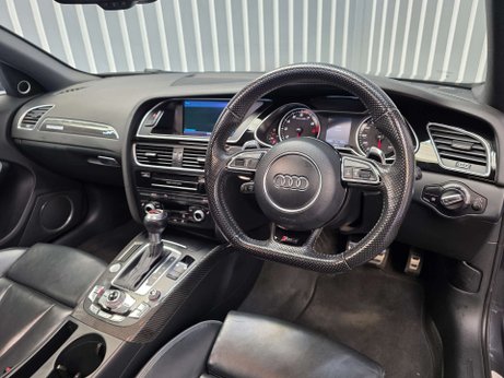 Audi RS4 4.2 FSI V8 Estate 5dr Petrol S Tronic quattro Euro 5 (450 ps) 46