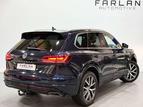 Volkswagen Touareg 3.0 TDI V6 R-Line SUV 5dr Diesel Tiptronic 4Motion Euro 6 (s/s) (286 ps) 5