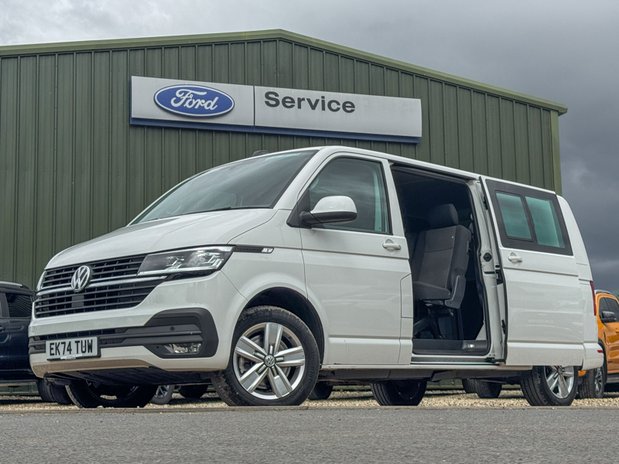 Volkswagen Transporter Crew Cab AUTO LWB L2H1 Highline T32 A/C Alloys Sensors EURO 6 NO VAT 1