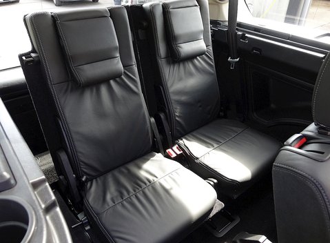 Land Rover Discovery 10