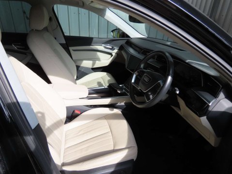 Audi E-Tron 50 Technik SUV 5dr Electric Auto quattro 71.2kWh (313 ps) 7