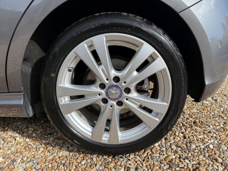 Mercedes-Benz A Class 2.1 A200d Sport (Premium Plus) 7G-DCT Euro 6 (s/s) 5dr 16