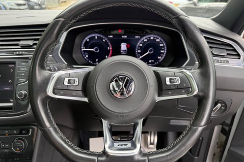 Volkswagen Tiguan R LINE TDI BMT 4MOTION DSG - PAN ROOF - APPLE CAR PLAY -ADAPTIVE CRUISE 8