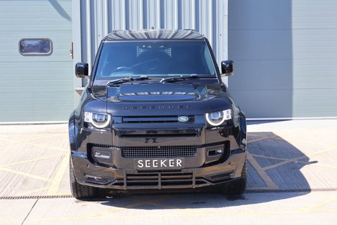 Land Rover Defender 110 2023 D300 HARD TOP X-DYNAMIC HSE BIG SPEC JUMP SEAT SEEKER STYLED  4