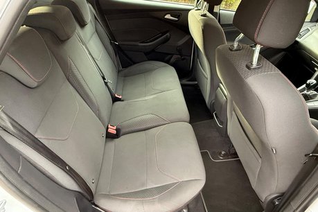 Ford Focus ZETEC S TDCI 27