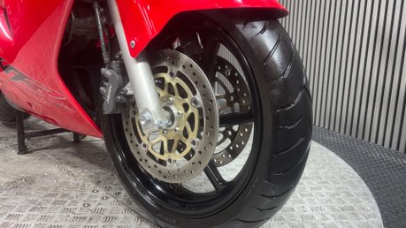 Honda VFR 2001 ONLY 13K FUEL INJECTED NON VTEC 1 OWNER NEW MOT 800CC 18