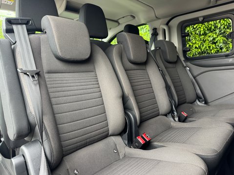 Ford Tourneo Custom 2.0 310 Titanium Minibus Double Cab 5dr Diesel Manual L2 Euro 6 (130 ps) 8