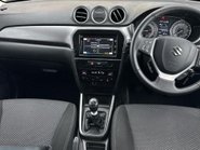 Suzuki Vitara SZ-T BOOSTERJET MHEV 3