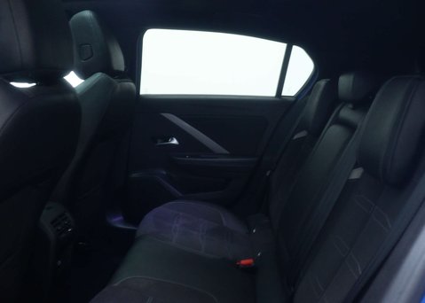 Vauxhall Astra 1.2 Astra Ultimate Turbo Auto 5dr 48