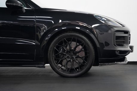Porsche Cayenne 4.0T V8 GPF Turbo SUV 5dr Petrol TiptronicS 4WD Euro 6 (s/s) (550 ps) 25