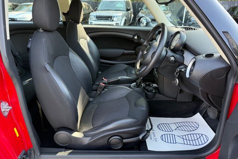 Mini Clubman COOPER AUTOMATIC - TWO OWNERS - £4475 FACTORY EXTRAS 14