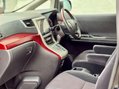 Toyota Vellfire V6 Sunroof 37