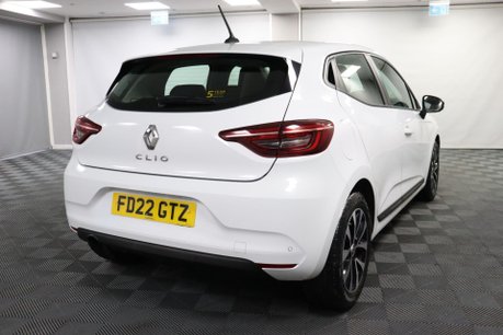 Renault Clio ICONIC EDITION TCE 11