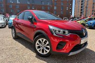 Renault Captur ICONIC TCE.. 3 MAIN DEALER SERVICES.. 1 PREVIOUS KEEPER.. STUNNING EXAMPLE 1
