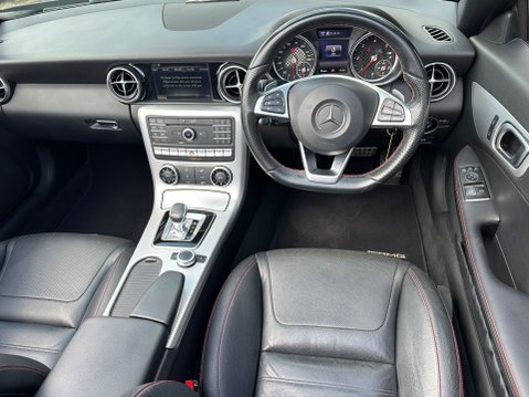 Mercedes-Benz SLC SLC 250 D AMG LINE 19
