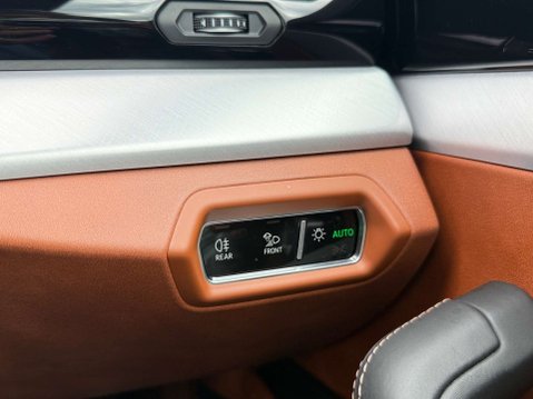 Lamborghini Urus 4.0 Urus V8 Auto 4WD 5dr 25