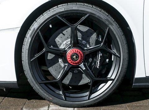 Lamborghini Huracan Performante 9