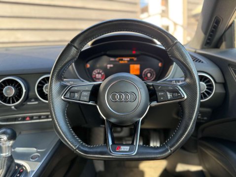 Audi TT 2.0 TFSI S line Coupe 3dr Petrol S Tronic quattro Euro 6 (s/s) (230 ps) 19