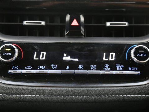 Toyota Corolla 1.8 VVT-h Icon Tech Touring Sports CVT Euro 6 (s/s) 5dr 18