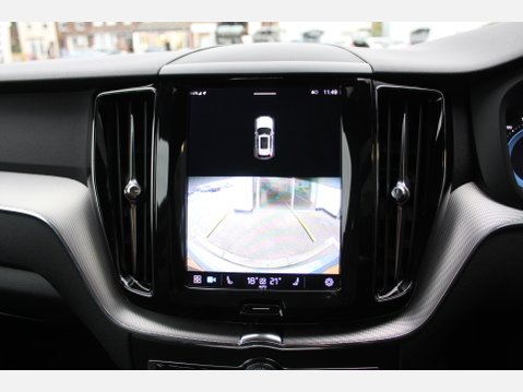 Volvo XC60 RECHARGE T6 R-DESIGN AWD 19