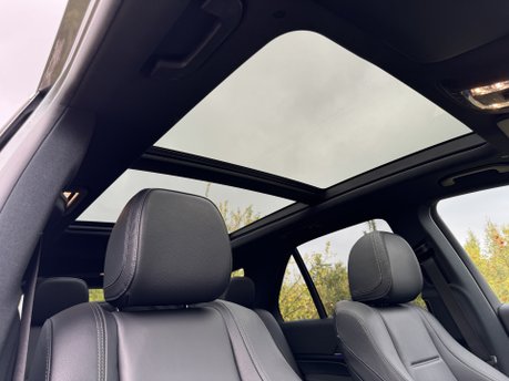 Mercedes-Benz GLE GLE 300D 4Matic AMG Line Premium Plus Auto Diesel 7 SEATER/PAN ROOF/360 CAM 21