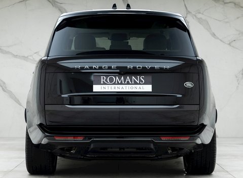 Land Rover Range Rover P510e First Edition 5