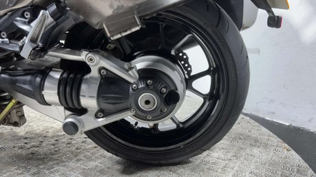 Kawasaki GTR 1400 2011 ONLY 12K FULL LUGGAGE VERY CLEAN 1400CC TOURER BIKE 20