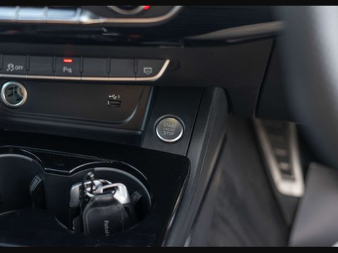 Audi A4 2.0 A4 Black Edition 35 TFSI MHEV Semi-Auto 5dr 36