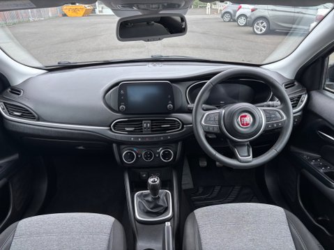 Fiat Tipo CROSS 23