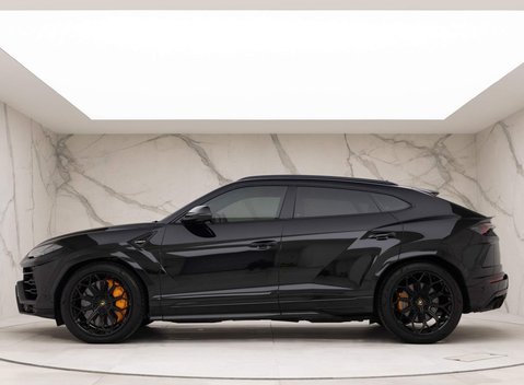 Lamborghini Urus V8 3