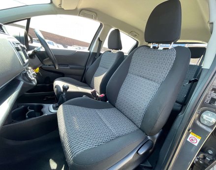 Toyota Yaris 1.0 Yaris TR VVT-i 5dr 44