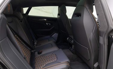 Lamborghini Urus V8 11