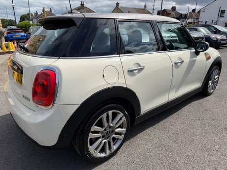 Mini Hatch COOPER SEVEN 24