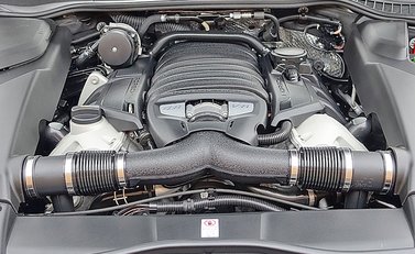 Porsche Cayenne GTS 17