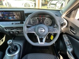 Nissan Juke 1.0 Juke Acenta Premium DiG-T 5dr 19