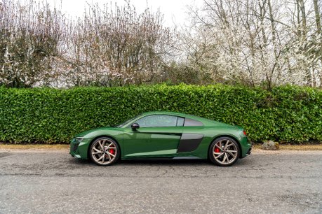 Audi R8 V10 PERFORMANCE EDITION. RWD. SONOMA GREEN. CARBON EXT. FULL PPF. B&O. 3