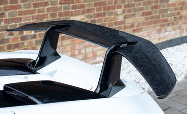 Lamborghini Huracan Spyder LP640-4 Performante 26