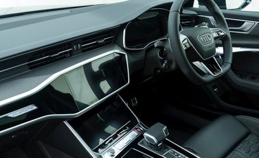 Audi RS6 Avant Vorsprung 16