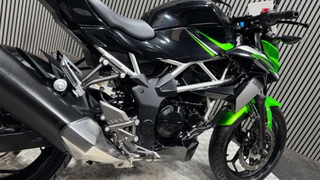 Kawasaki Z 2023 125CC NAKED BIKE MOT 10/27 WARRANTY SERVICED 1 OWNER 22