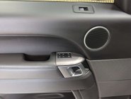 Land Rover Range Rover Sport 3.0 Range Rover Sport HSE SDV6 Auto 4WD 5dr 41