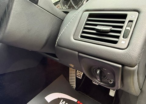 Aston Martin Vantage 4.7 V8 Euro 5 (420) 2dr 16