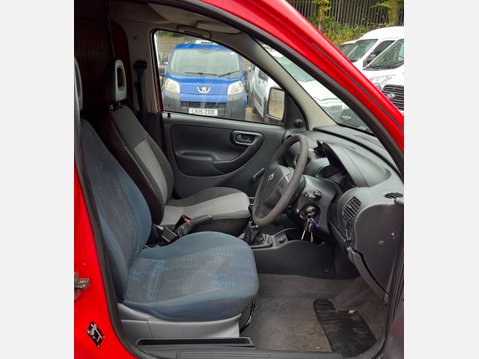 Vauxhall Combo 1.3 CDTi 1700 ecoFLEX 16v Panel Van 3dr Diesel Manual (134 g/km, 69 bhp) 25