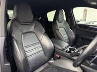 Porsche Cayenne 3.0 V6 E-Hybrid 14.1kWh Coupe 5dr Petrol Plug-in Hybrid TiptronicS 4WD Euro 27