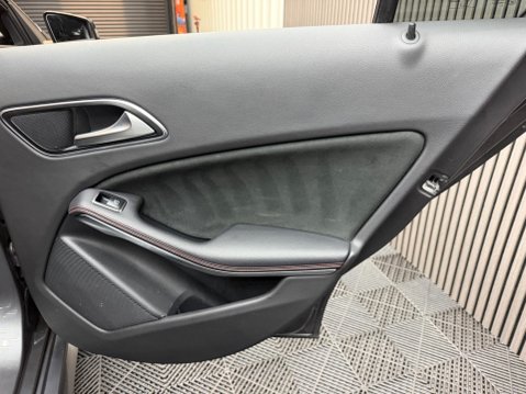 Mercedes-Benz A Class 2.1 A200d AMG Line (Premium) 7G-DCT Euro 6 (s/s) 5dr 37