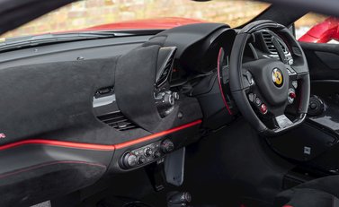 Ferrari 488 Pista 14