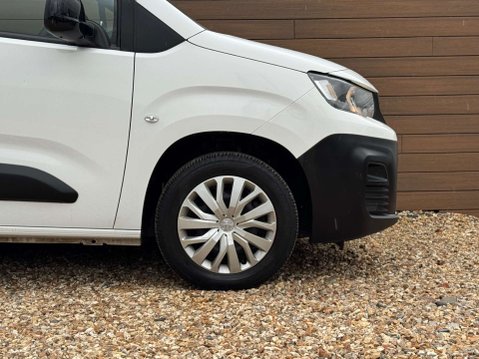 Peugeot Partner 1.5 Partner Professional Premium Blue HDi 15