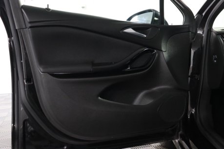 Vauxhall Astra SRI VX-LINE NAV S/S 42