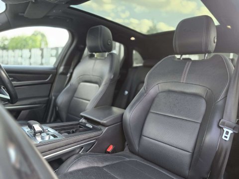 2022 Jaguar F-PACE thumbnail 18