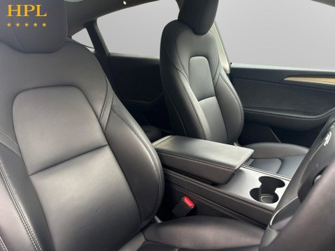 Tesla Model Y SUV 5dr Electric Auto RWD (346 ps) 11
